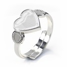 Vakker, regulerbar ring i sølv med hvitt hjerte. thumbnail