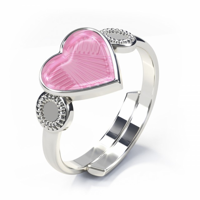 Vakker, regulerbar ring i sølv med rosa hjerte.