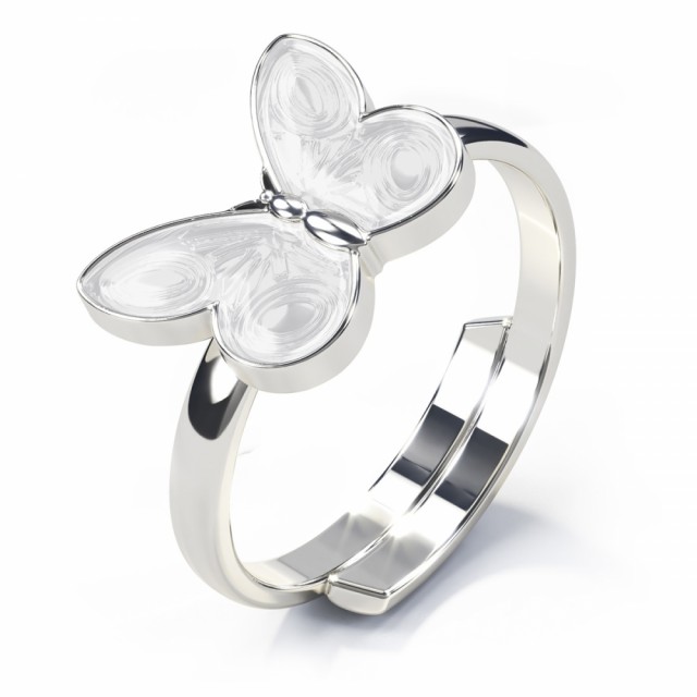 Vakker, regulerbar ring i sølv med hvit sommerfugl.